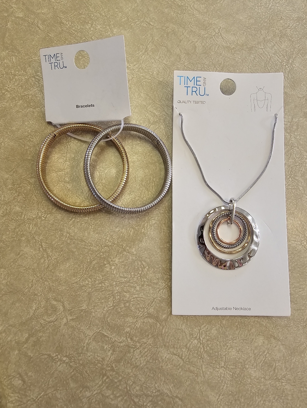 Necklace And Bracelet Set